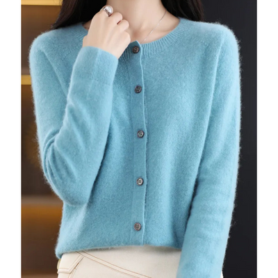 Luxuriöse Damenstrickjacke mit O-Ausschnitt aus Merinowolle in seidenweicher Kaschmir-Optik
