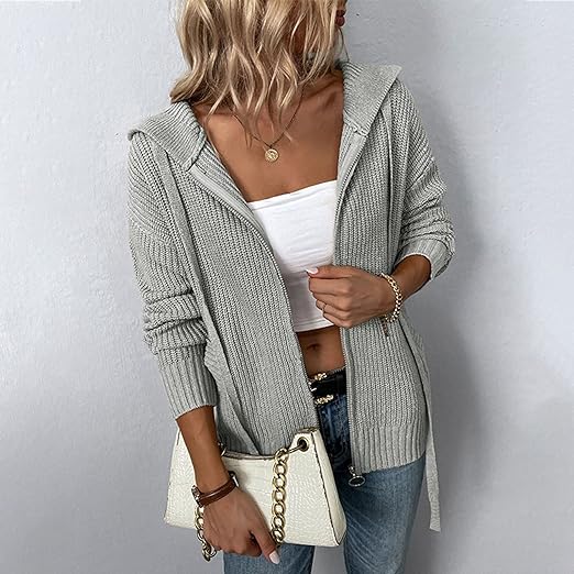 Lyra - Elegante Damenstrickjacke für einen stilvollen Look