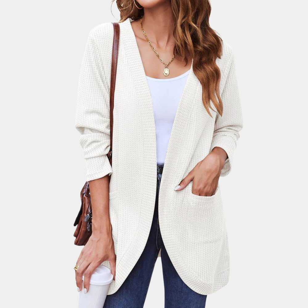 Schicke Damenstrickjacke für einen eleganten Look