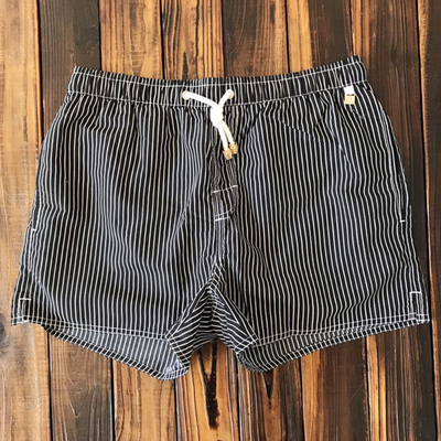 Marty - Elegante gestreifte Badeshorts für den modernen Mann