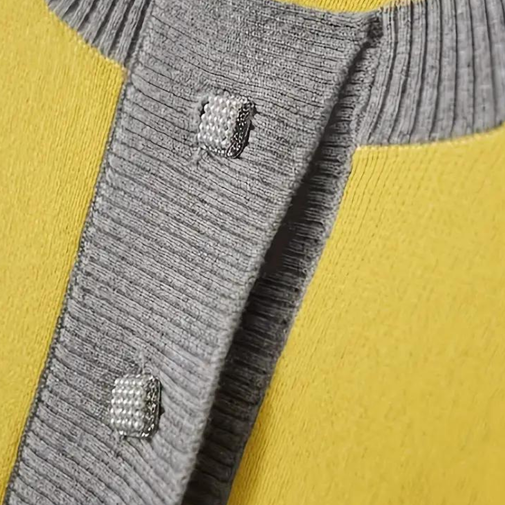 Rumjana - Stilvolle Damenstrickjacke für einen raffinierten Look