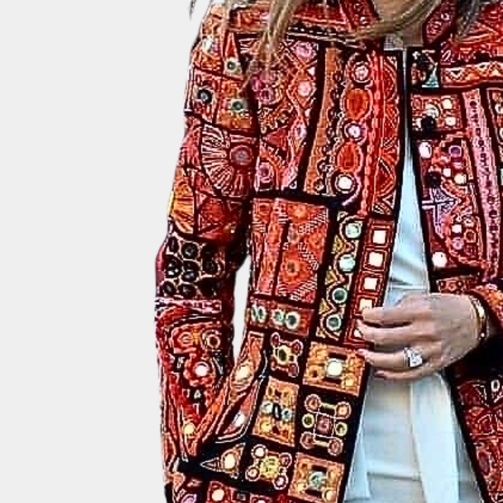 Zephyra - Elegante ethnische Damenstrickjacke für einen trendigen Look