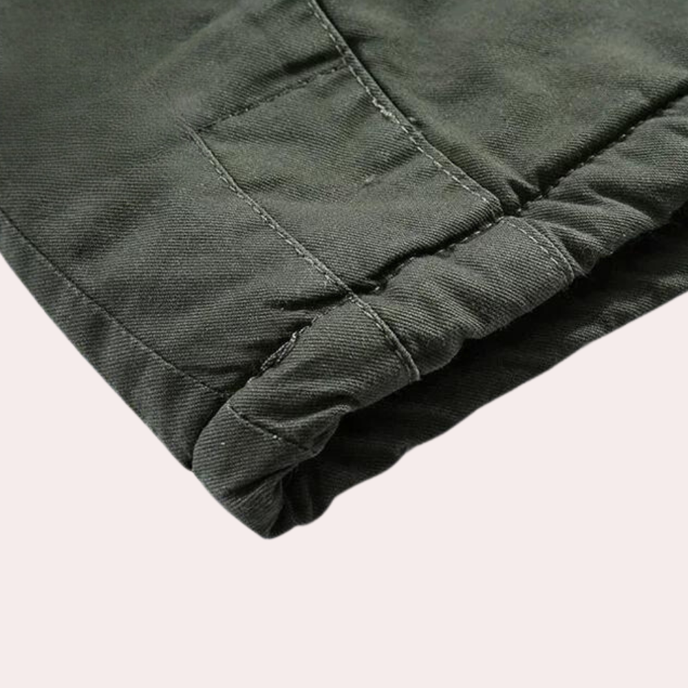 Aaron - Trendige Winterjacke mit Kapuze für den modernen Mann