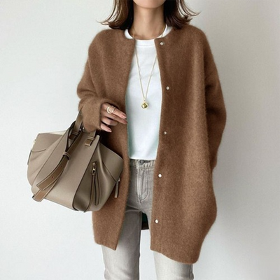 Fawn - Stilvolle und bequeme klassische Strickjacke für Frauen