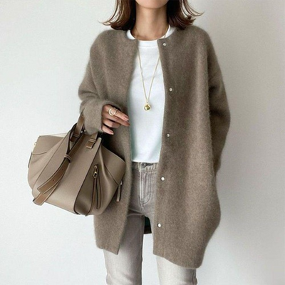 Fawn - Stilvolle und bequeme klassische Strickjacke für Frauen