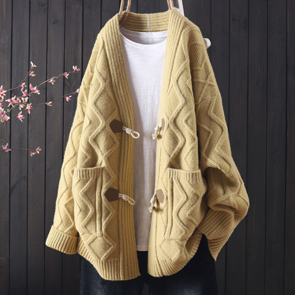 YARINA - Stylischer Winter-Cardigan für Damen mit modernem Flair