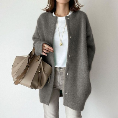 Fawn - Stilvolle und bequeme klassische Strickjacke für Frauen