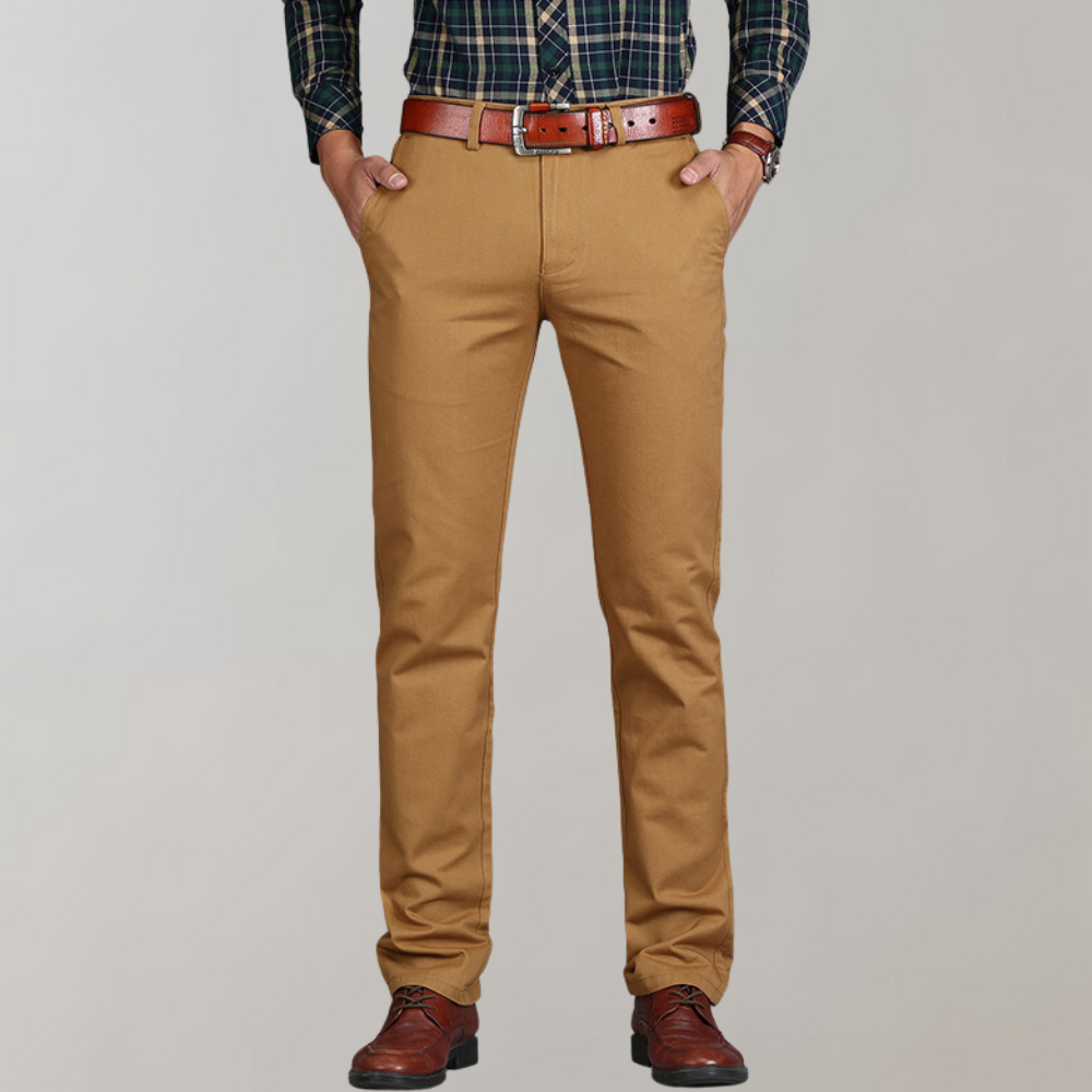 Stilvolle Pelle Chino für den Mann