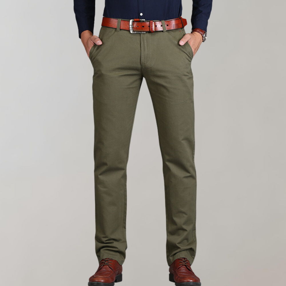 Stilvolle Pelle Chino für den Mann