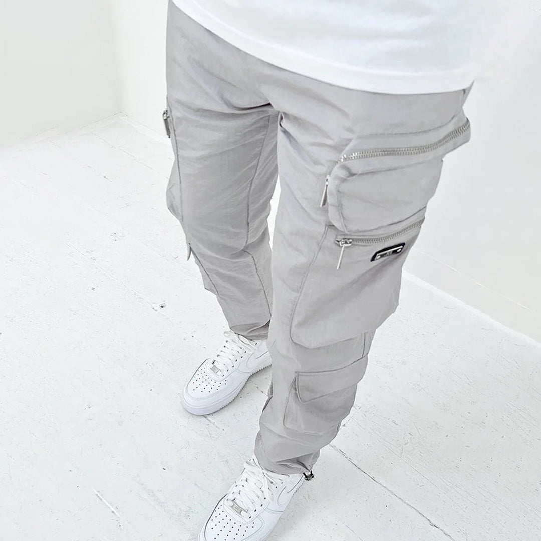 ROMEO - Stylische Herren-Cargohose mit klassischem Twist