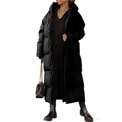 Warme Steppjacke mit Kapuze