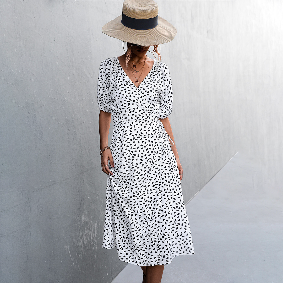 ALKMINI - Elegantes Midikleid für einen raffinierten Look