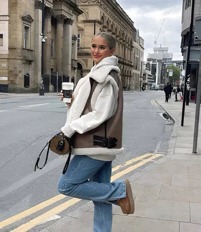 Schicke Valerie Teddy Strickjacke für den Herbst