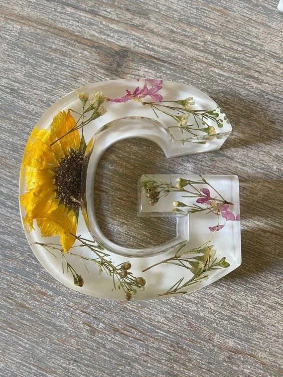 PetalLume - Handgefertigtes Blumen Harz Nachtlicht