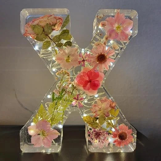 PetalLume - Handgefertigtes Blumen Harz Nachtlicht