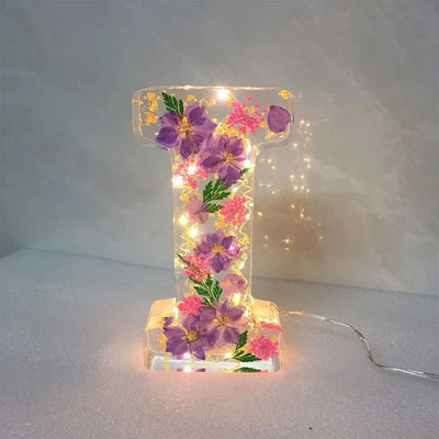 PetalLume - Handgefertigtes Blumen Harz Nachtlicht