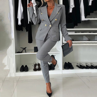 Thirza – Zweireihigem Blazer Und Schmal Geschnittener Hose Setz